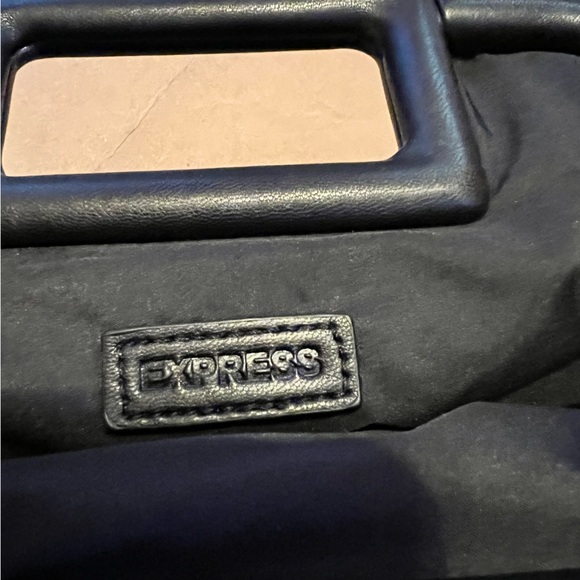 🚫SOLD🚫Express faux leather square handle clutch - Picture 5 of 5